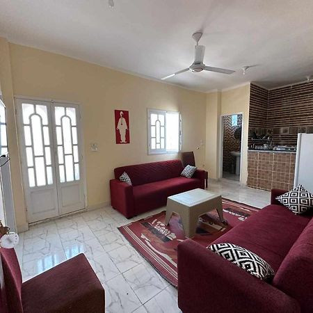 Skylen Hostel Hurghada Esterno foto